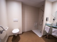 Lhotel-chartres - Salle de Bain PMR